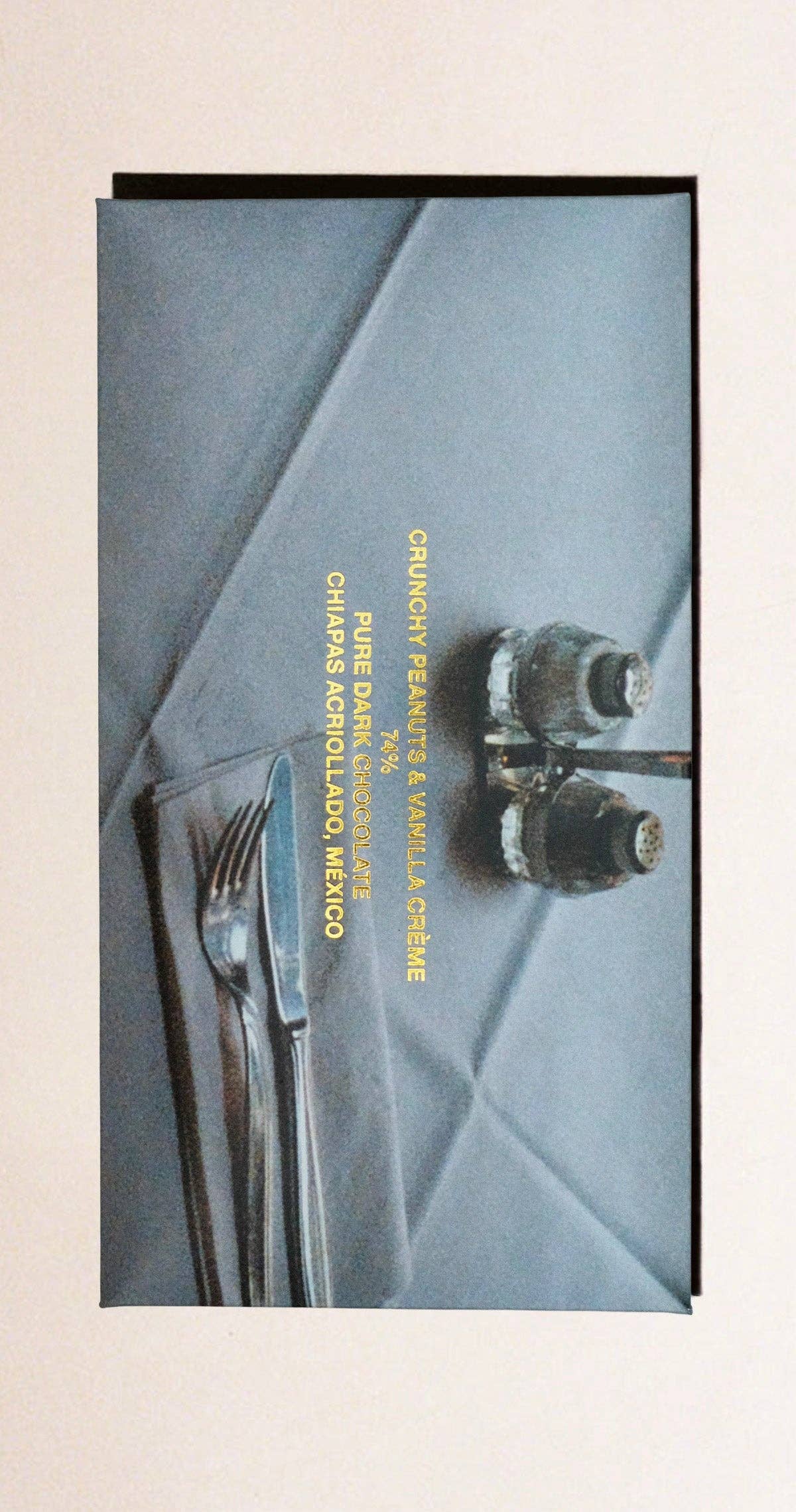 CRUNCHY PEANUTS & VANILLA CREME 74%