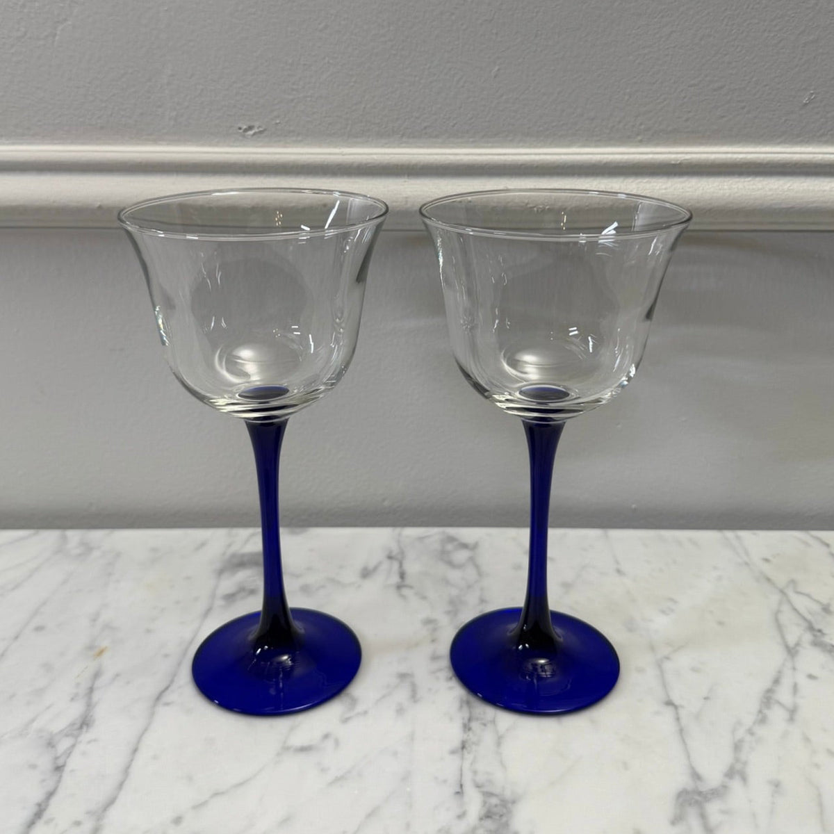 Pair Cristal d’Arques-Durand Americana Blue Crystal Wine Glasses